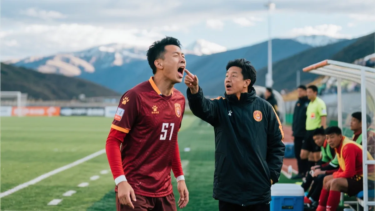 高原比赛中球员在末段大口呼吸与教练做换人手势的场景